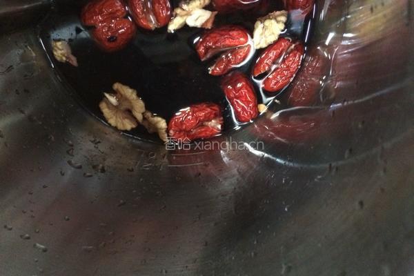 红枣核桃黑米糊的做法图解4