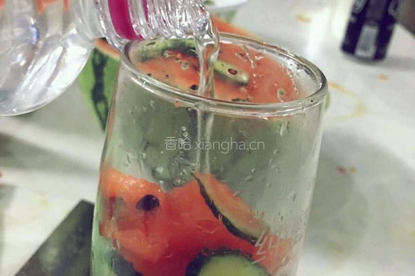 自制水果排毒水的做法图解4