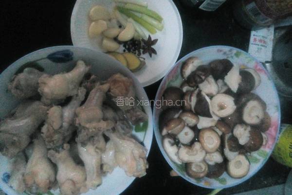 鸡翅根炖香菇的做法图解6