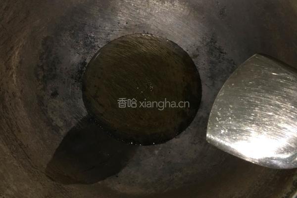 毛豆炒肉丁的做法图解4