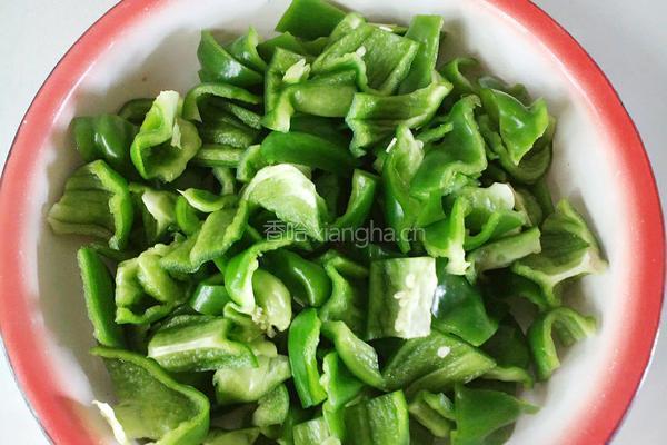 青椒豆片的做法图解3