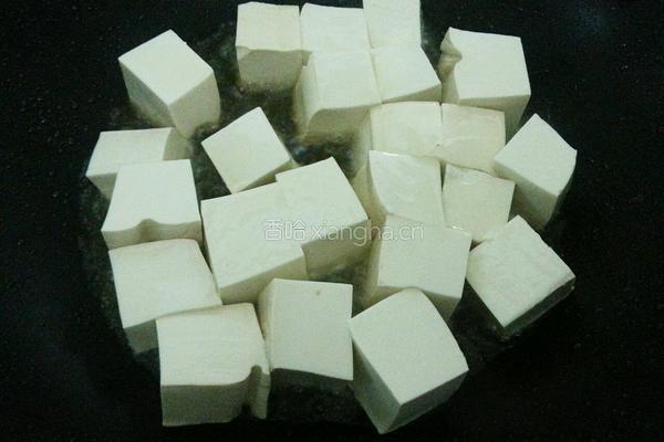 豆腐烧猪蹄的做法图解3