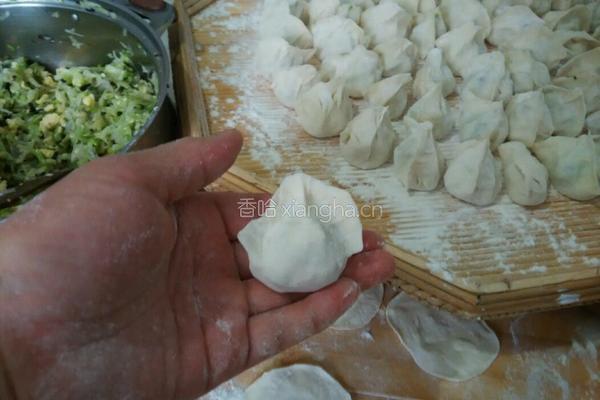 瓠子虾仁素水饺的做法图解5