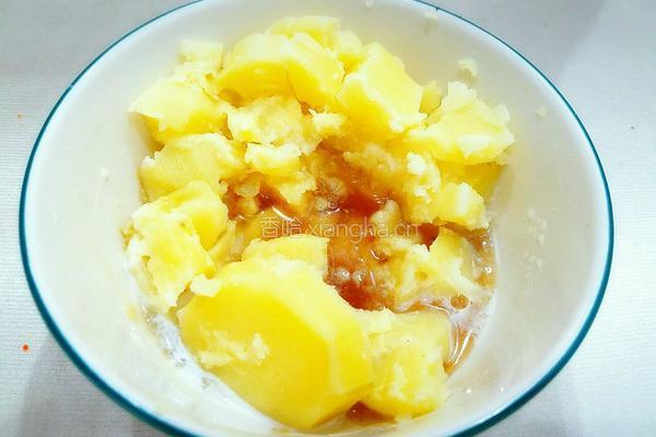 蜂蜜蓝莓土豆泥的做法图解7