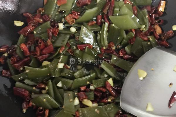 辣子海白菜的做法图解3