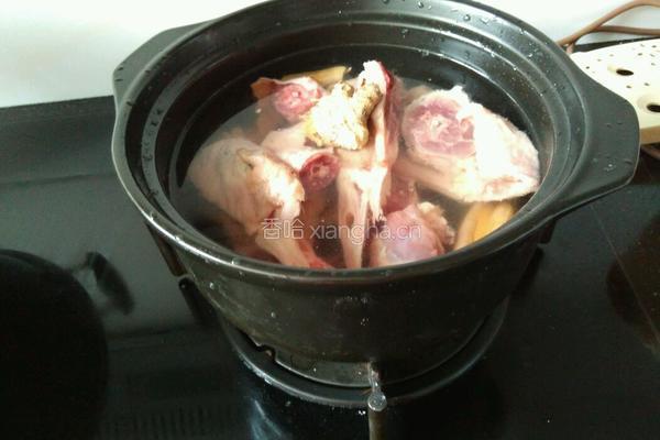 冬瓜鹅肉汤的做法图解3