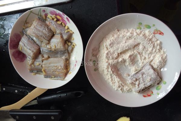 香煎带鱼的做法图解3