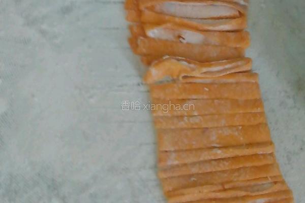 老干妈红油面条的做法图解10