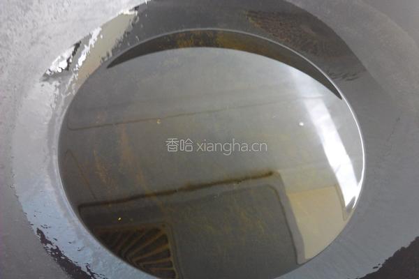 干炸小鱼的做法图解4