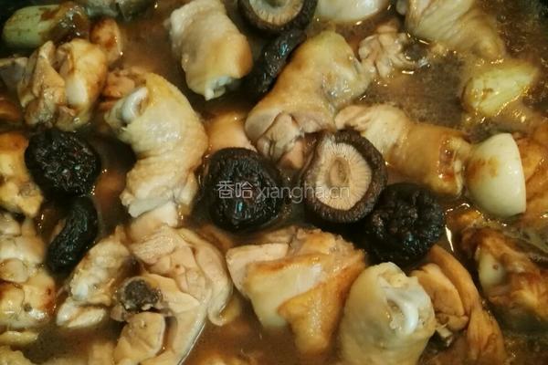香菇炖鸡腿的做法图解8
