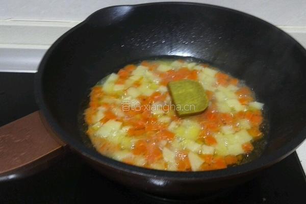 加虾仁的咖喱饭的做法图解7