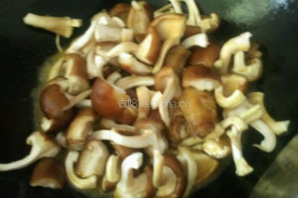 耗油香菇烧鸡翅的做法图解12