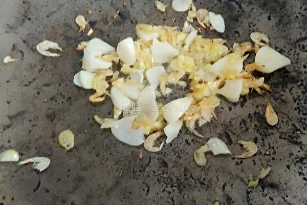 蕃茄苦瓜紫菜蛋花汤的做法图解2