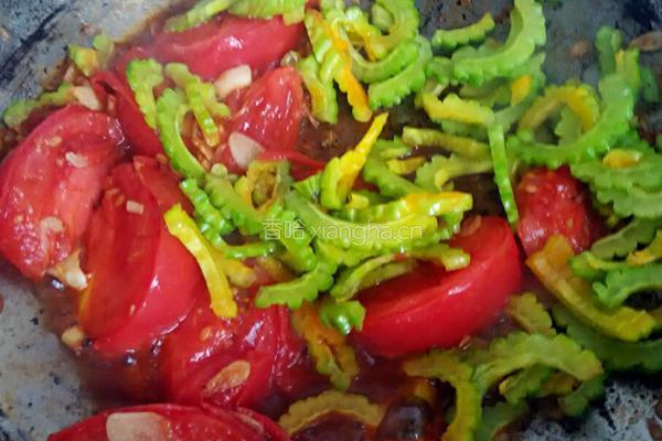 蕃茄苦瓜紫菜蛋花汤的做法图解4