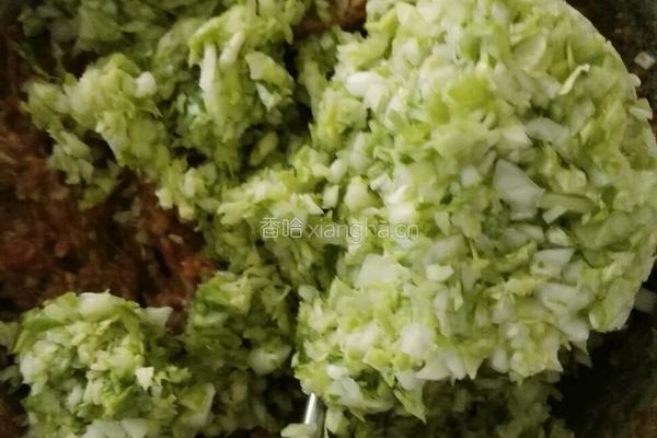猪肉卷心菜馅饼的做法图解8