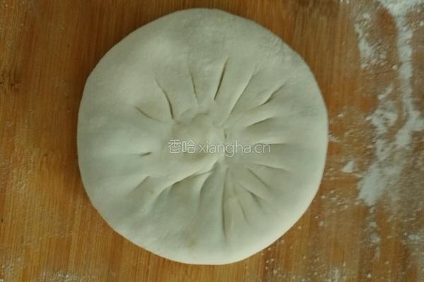 猪肉卷心菜馅饼的做法图解14