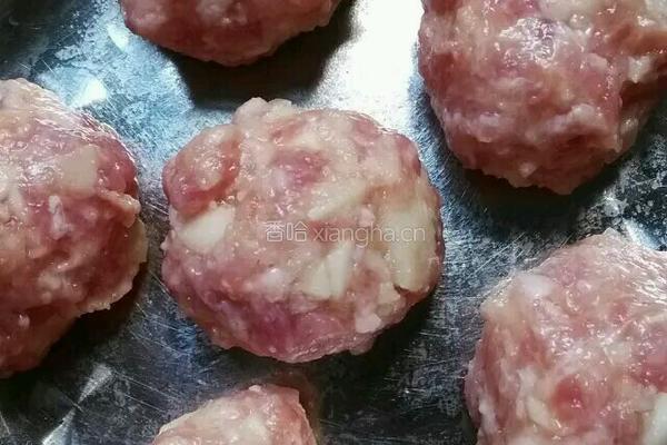 马蹄肉丸子的做法图解5