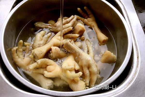 蒜香鸡爪的做法图解4
