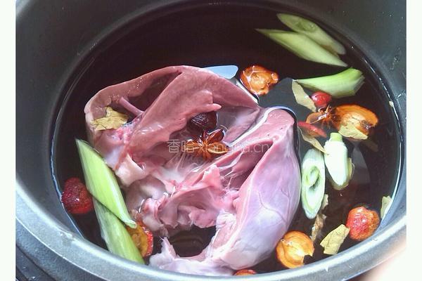 凉拌猪心肉的做法图解2