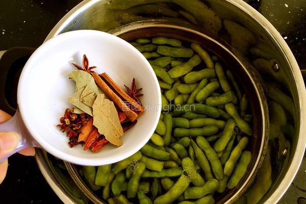 盐水毛豆的做法图解3