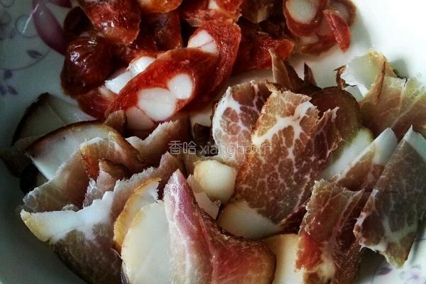 第一次尝试做腊味饭黑米腊味饭的做法图解2