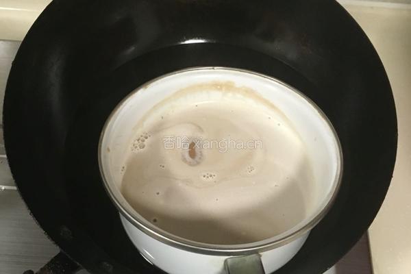 牛奶巧克力布丁的做法图解2