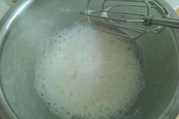 蔓越莓果酱蛋糕卷的做法图解7
