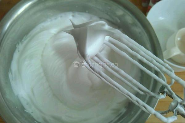 蔓越莓果酱蛋糕卷的做法图解10