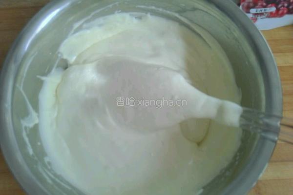 蔓越莓果酱蛋糕卷的做法图解13