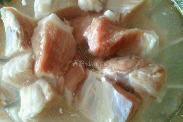 红烧肉炖土豆的做法图解3