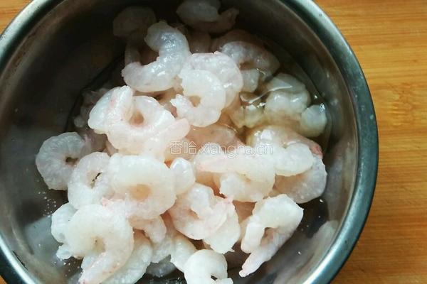 滑蛋虾仁的做法图解5
