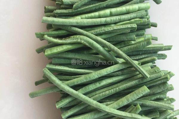 干煸豇豆角的做法图解1