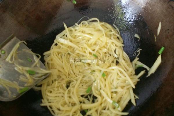 老干妈土豆丝的做法图解3