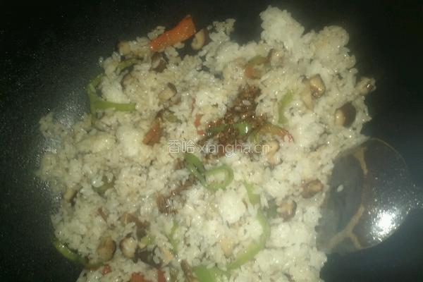 香菇炒饭的做法图解6