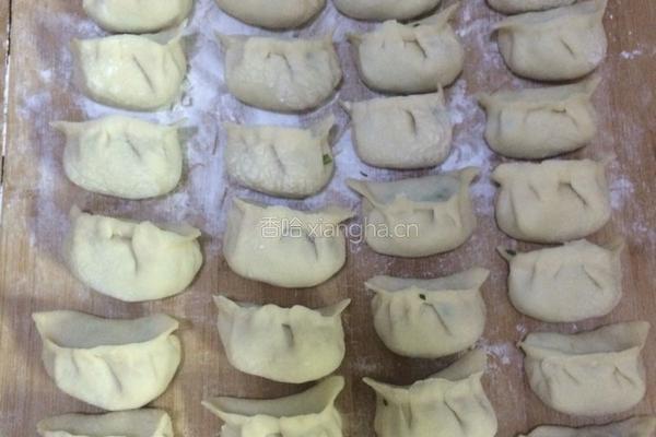 韭菜鸡蛋馅水饺的做法图解12