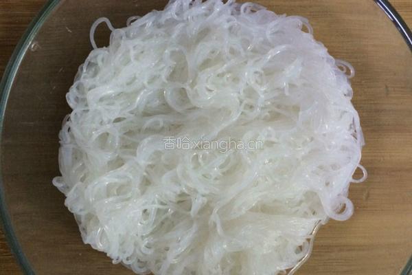 韭菜鸡蛋馅水饺的做法图解6