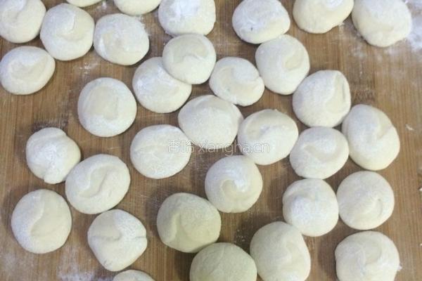 韭菜鸡蛋馅水饺的做法图解10