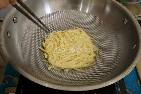 土豆丝饼的做法图解9