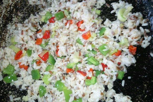 什锦蛋炒饭的做法图解6