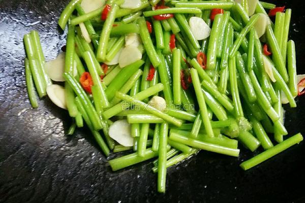 蒜香红薯杆的做法图解7