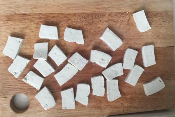 脆皮茄汁豆腐的做法图解1