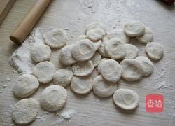 韭菜鸡蛋饺子的做法图解5