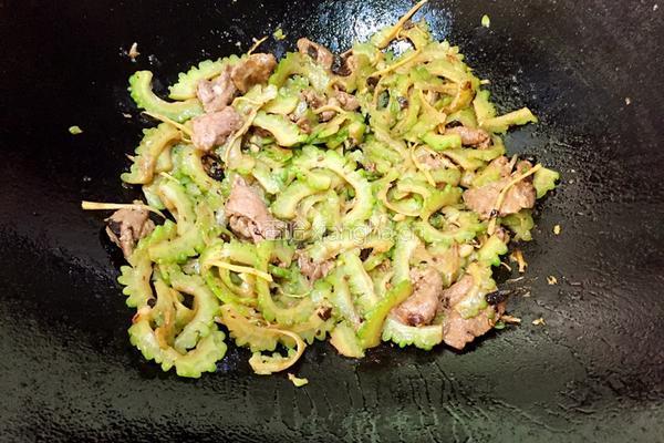 豆豉牛肉炒苦瓜的做法图解6