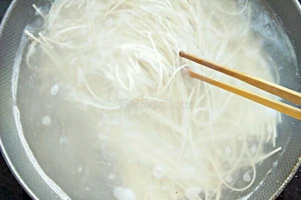 家常凉面的做法图解2