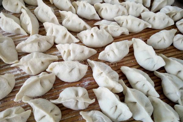 猪肉大葱饺子的做法图解4