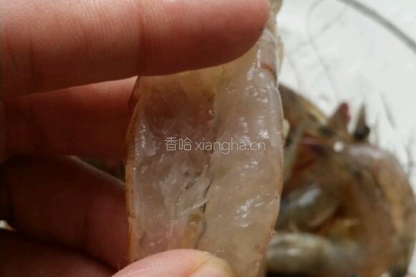 蒜蓉烤虾的做法图解2