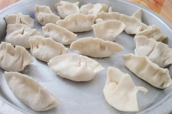白菜饺子的做法图解7