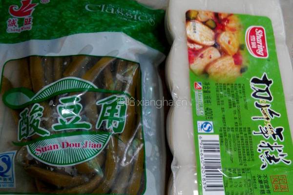 酸豆角年糕的做法图解1