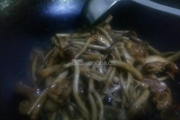 茶树菇炒五花肉的做法图解5