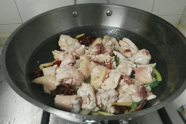 鸡腿炖榛蘑的做法图解5